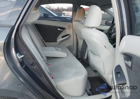 2010 Toyota Prius Iii z USA, uszkodzony, nr VIN JTDKN3DU3A0056444